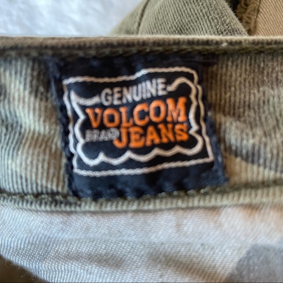 Volcom Sound Check shorts - Picture 7 of 9